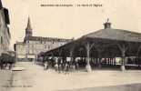 Beaumont De Lomagne - La Halle Et L'eglise - Enfants - - Beaumont De Lomagne