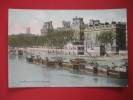 Paris - Quai Et Port De L'Hôtel De Ville----  - ------  -ref 306 - La Seine Et Ses Bords