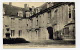 Ref 175 - MERY-sur-OISE - Le Château - Cour Intérieure (1906) - Mery Sur Oise