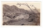 [W838] United States USA California  -  Vintage Postcard - Lonely Car On Highway Crosses The Desert - Death Valley