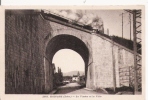 MOIRANS (ISERE)  2603 LE VIADUC ET LA VILLE (TRAIN PASSANT SUR LE PONT) - Moirans