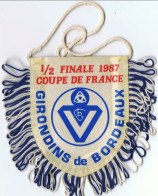 Ecusson Football   Recto Verso    Ales  _girondins De Bordeaux   1987 - Kleding, Souvenirs & Andere