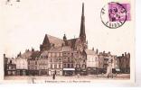 Delcampe - PITHIVIERS - La Place Du Martroi - Pithiviers