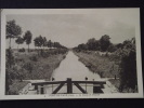 PONT-de-VAUX (Ain) - Le Canal Et L'Ecluse - Non Voyagée - Pont-de-Vaux