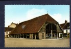 91 ARPAJON, Les Halles, CPSM 9x14,  Voyagé En 1962, Ed Rameau, Petit Coup  Bord Supérieur Visible Sur Le Scan - Arpajon