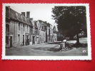 86 - COUHE VERAC - RUE DE LA REPUBLIQUE - BELLE CARTE - - Couhe