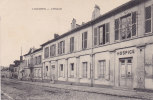 LOUVRES L'Hôpital  Au-dessus Du Porche Hospice. Bâtiment Voisin : Mairie Et Ecole Des Filles. - Louvres