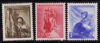 Tchécoslovaquie 1956 N°Y.T. ;  852 à 854* - Unused Stamps