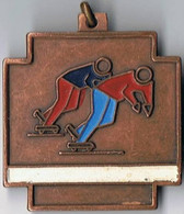 Médaille  Cuivre 3.5 Cm X 4.5 Cm  Patinage A Roulettes - Kunstschaatsen