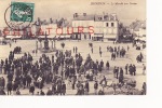 ISSOUDUN  /  LE MARCHE AUX GRAINS  - 1909  - état Parfait - Issoudun