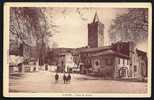 CPA  ANCIENNE- FRANCE- SAINT-PONS (34)- LA PLACE DU FOIRAIL- ANIMATION- BOULANGERIE- EPICERIE- POMPE A ESSENCE - Saint-Pons-de-Thomières