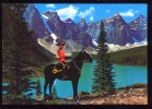 CPM Neuve Canada Le Symbole Du CANADA La Police Montée Et Les Montagnes Cheval - Cartoline Moderne