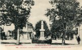 CPA 31 GOURDAN PRES MONTREJEAU MONUMENT AUX MORTS ET AVENUE DE LA GARE 1923 - Montréjeau