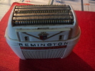 VIEUX RASOIR ELECTRIQUE REMINGTON ROLL A MATIC. EN L ETAT - Accessories