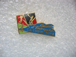 Pin's Du CE COGIM De Reims (Conseil Gestion Install Municipal Reims), Natation, Golf, Tennis, Football - Nuoto