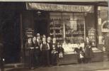 CPA (paris 11e)   COIFFEUR PARFUMEUR Rue De La Roquette (carte Photo) - District 11