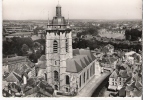 AVESNES Sur HELPE 59 En Avion Au Dessu De La Collégiale St Nicolas   Carte Dentelée Véritable Photo - Avesnes Sur Helpe