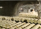 CPM Roquefort (12) Cave De Roquefort Société, Fromages / Tampon Visite Des Caves / Cheese, Bee Brand - Roquefort