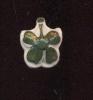 Féve -  Trèfle Sur Pendentif Bélière Non Percée Décor Vert   -  Ranque Ducongé - Frühe Figuren