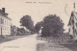 NOINTEL.  _  Route De Compiègne. A Gauche Maison Bourgeoise, à Droite Grande Table Et Bancs, Mur Couvert De Bouquets Cha - Nointel