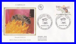 2039 (Yvert) Sur Enveloppe Premier Jour Illustrée Sur Soie - Protection De La Nature L´abeille (apis Mellifica) - 1979 - 1970-1979