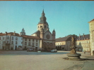 88 - SENONES En SALM - Place Dom Calmet - Eglise Abbatiale Du XVII° S. Et Abbaye. - Senones