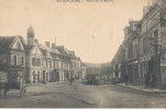 CC 758 /  C P A  -  VIC SUR ASNE -   (02)  PLACE DE  LA MAIRIE - Vic Sur Aisne