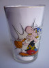 VERRE ASTERIX AMORA 1968 1 A BOIT DE LA POTION MAGIQUE UDERZO - Dishes