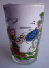 VERRE ASTERIX AMORA 1968 6b A FACE A UN CENTURION BOUCLIER BLEU - Art De La Table