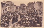 LES HERBIERS.SOUVENIR DU PELERINAGE EUCHARISTIQUE 4 AOUT 1936 LA PROCESSION DU T.S. SACREMENT GROUPES DE JEUNES FILLES A - Les Herbiers