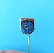 DIVING CLUB DAKOVIIC - Croatian Old Pin Badge Scuba Dive Diver Plongee Tauchen Immersione Duiken Anstecknadel Distintivo - Plongée