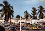 COTONOU Le Centre Commercial, Automobiles, Camionnette - Dahomey