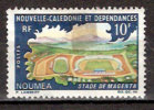 Timbre Nouvelle Calédonie 1967 Y&T N°337 *. Stade De Magenta à Nouméa. 10 F. Polychrome. Cote 2.00 € - Neufs
