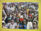 A Gueckedou Enfants Devant Leur Ecole Le Matin - Guinee