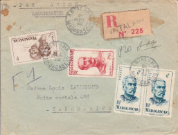 MADAGASCAR - 1952 - ENVELOPPE RECOMMANDEE Par AVION De ANTALAHA Pour TANANARIVE - Cartas & Documentos