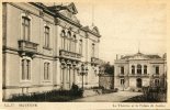 CPA 53 MAYENNE LE THEATRE ET LE PALAIS DE JUSTICE - Mayenne