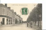 - BAUGY - PLACE NATIONALE COTE OUEST  Cpa 1913 - Baugy