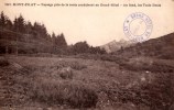 MONT PILAT Paysage Pris De La Route Conduisant Au Grand Hotel Au Fond Les Trois Dents Très Bon état - Mont Pilat