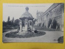 (Dep 45  ; Cpa  CHATILLON COLIGNY , 1 , Le Chateau , Le Puits Sculté Par Jean Goujon  (49) - Chatillon Coligny