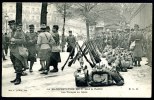 CPA. LA MANIFESTATION DU 1 MAI A PARIS. Les Troupes Au Repos. - Demonstrations