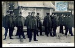 CPA. PARIS 1 MAI 1906. LES JOURNÉES HISTORIQUES. Place De La République, Baraque Servant De Quartier Général à M. Lépine - Demonstrations