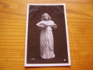 Carte Photo D´un Jeune Fille Avec Une Mandoline . Stebbing Phot. Tatrif Des Imprimés 5c. - Musique