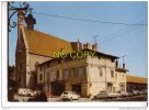 CHATILLON SUR CHALARONNE  -   L´Eglise Du XVè S. - Vieille Maison à Colombages -  Véhicules Anciens Sur Le Parking - Châtillon-sur-Chalaronne