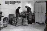 60 MERU Musee De La Nacre Et De La Tableterie Industrie MeruvienneTri De Coquillages N°2, Photo Van Ees Beeck - Meru