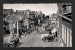 Hannut. Place Henri Hallet. Marché Aux Porcs.Voitures, Camions, Très Animée.  Photo Thill. - Hannut