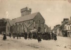 CPSM  BARNEVILLE  Un Marché Devant L'église - Barneville