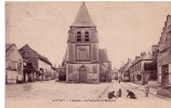 Dépt 60: ATTICHY -  L'église - La Place Saint Médard - Attichy