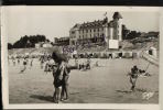 CPA  44.-Saint-Brévin-l'Océan.- La Plage Et Le Casino- .Scènes & Types.-- FEVR-SUP-002 - Saint-Brevin-les-Pins