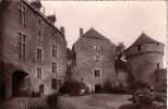 Lassay ( Mayenne) Cours Intérieure Du Château - - Lassay Les Chateaux