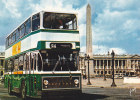 PARIS LA PLACE DE LA CONCORDE ET L UN DES AUTOBUS A IMPERIALE Editeur Yvon - Transporte Público